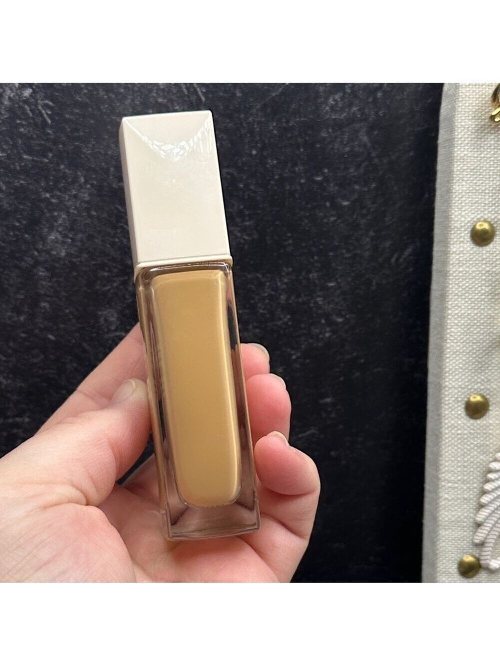 Dior Forever Natural Nude Foundation - Tan 4W0 - 30 ML / 1 Fluid Ounce - Picture 4 of 9